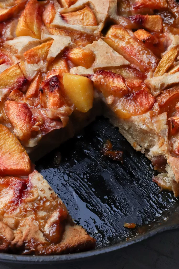 cast iron peach cobbler