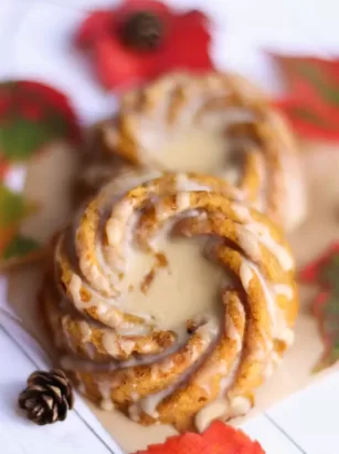 pumpkin bundt cake with maple glaze