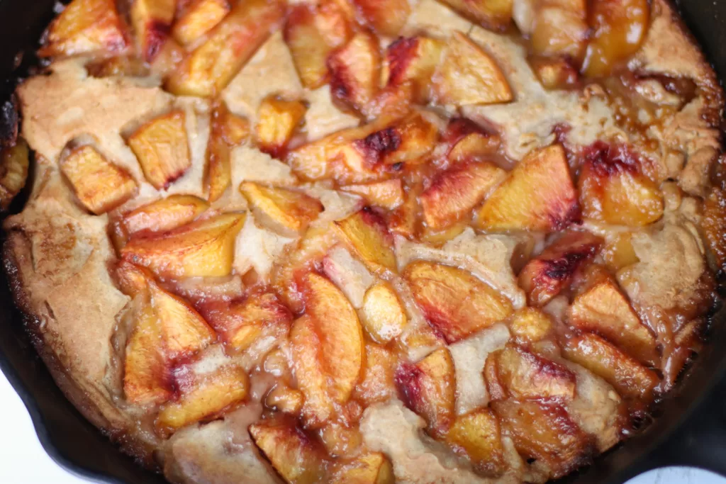 peach cobbler skillet