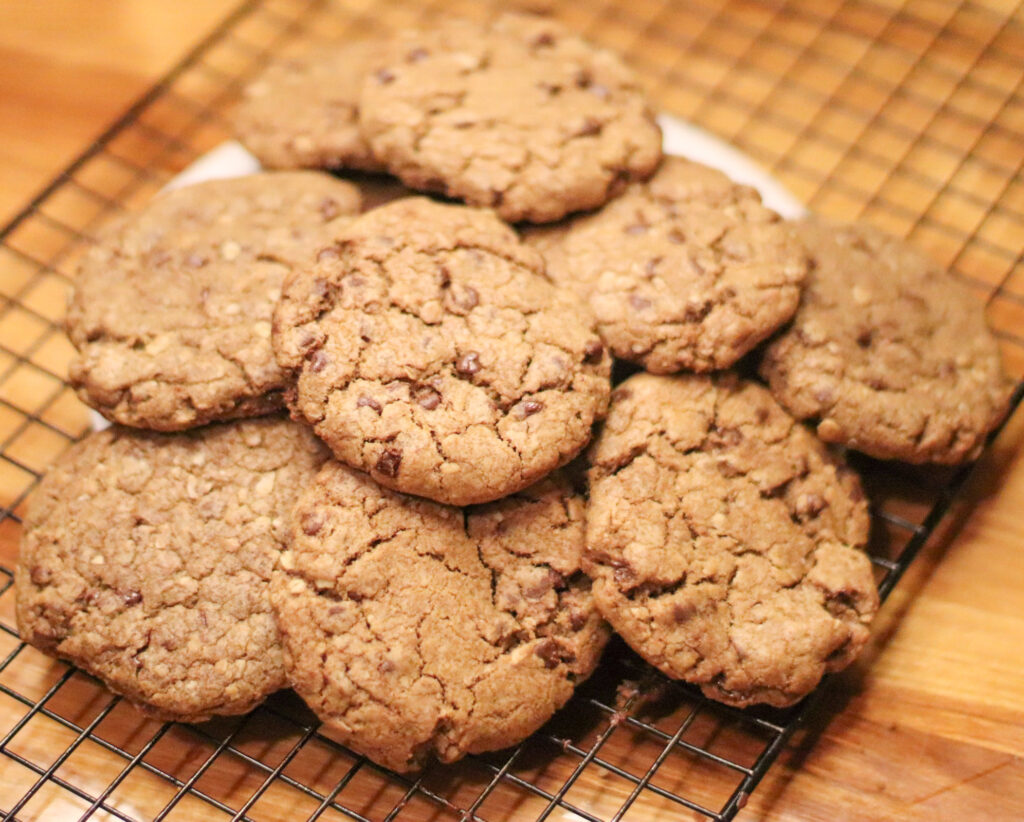 gluten free oatmeal chocolate chip cookies 1