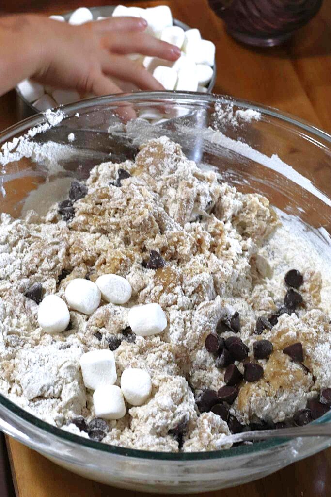 12 Easy Brown Butter Smores Cookies Packed with Marshmallows and Chocolate 5 smore mix