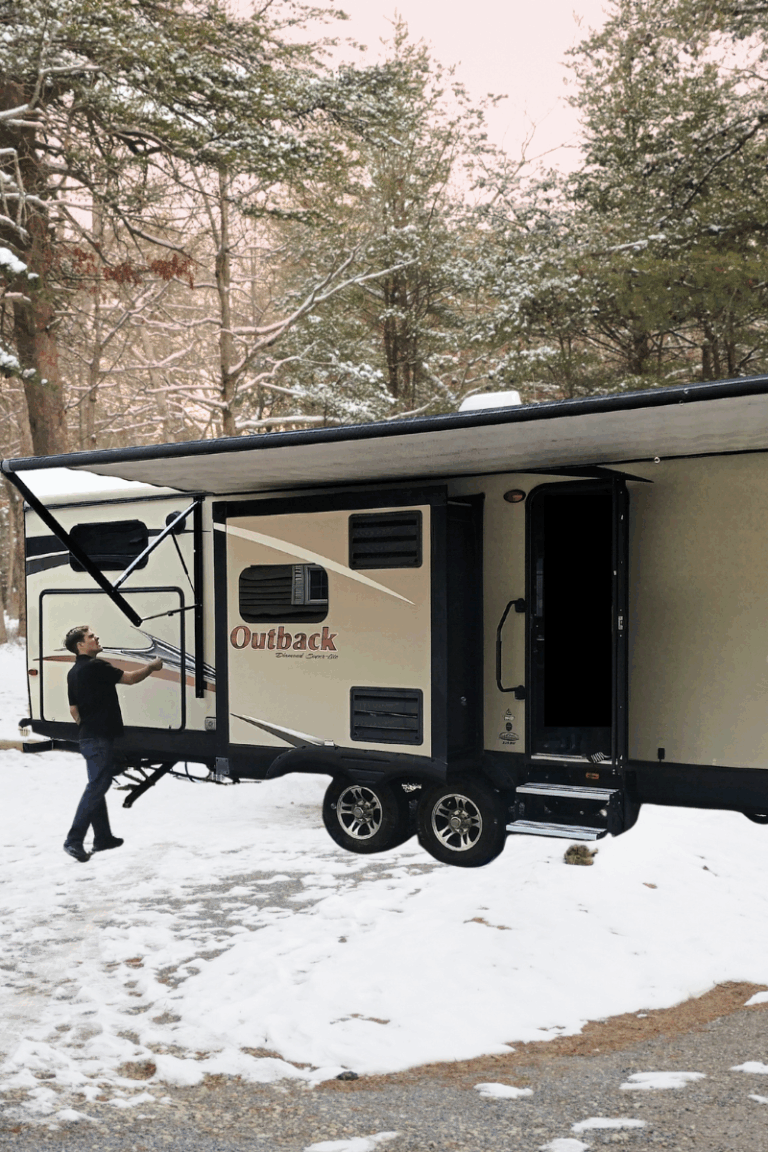 Stationary RV Setup for Winter